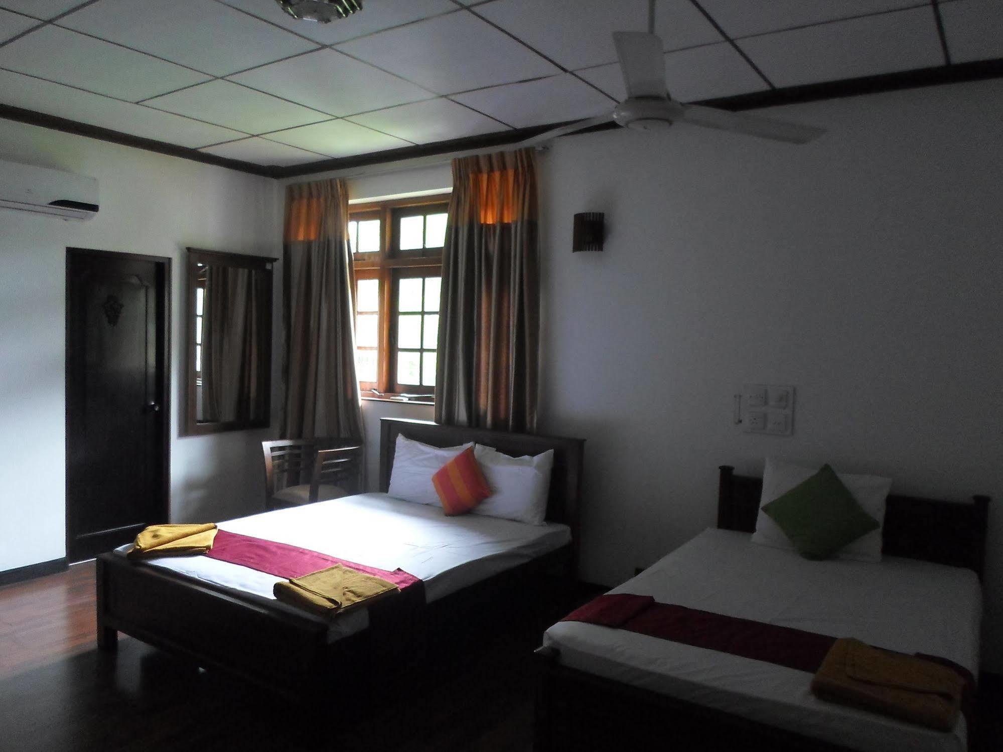 Kandy Green View Bungalow Esterno foto